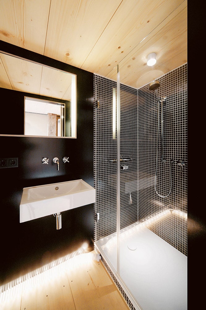 Gästehaus berge Apartment Nordwand Bathroom